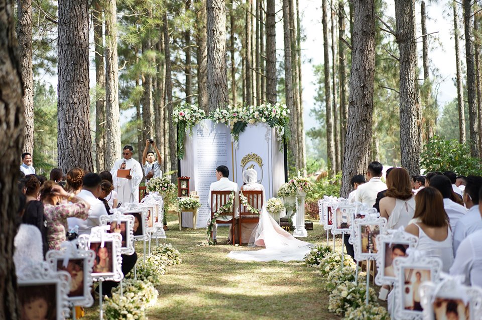 Kor and Ken chose Mountain Pines in Dahilayan as their venue because it had the quiet, enchanting vibe they wanted. 