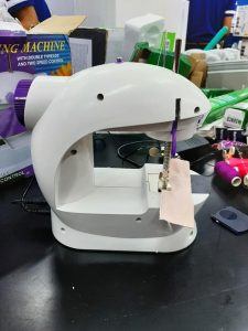 Portable sewing machine at Php299